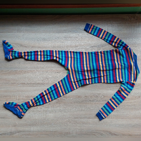 Gap vguc striped footed pajamas size 4 & 5 - Picture 14 of 16